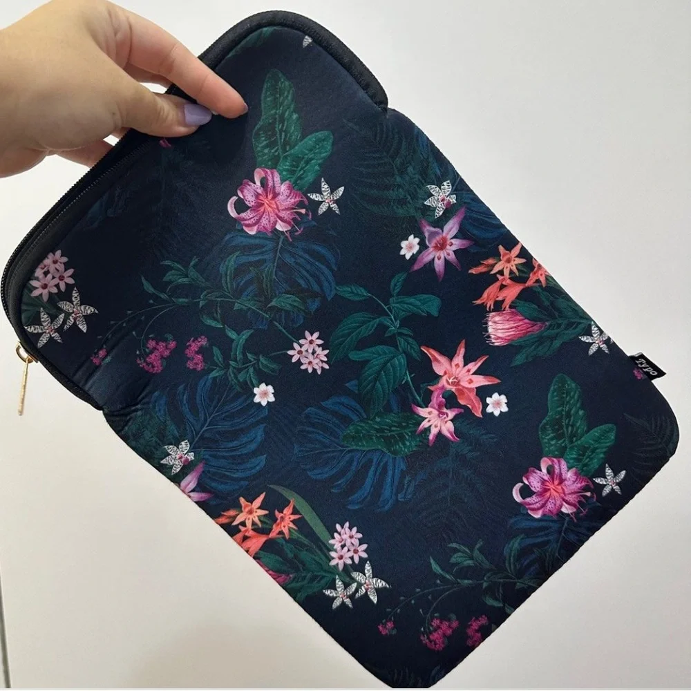 Floral Computer/ Tablet/ Ipad Sleeve Pouch Cover Zip Bag